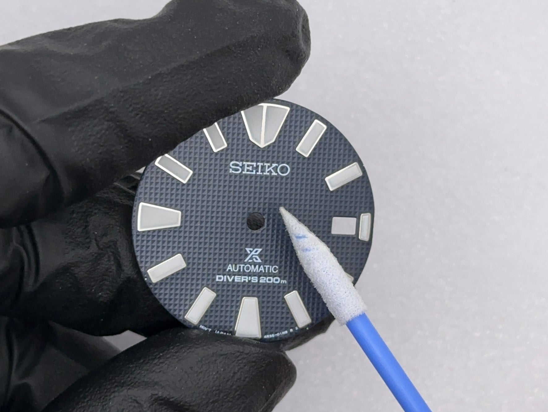 Wellgler's Foam Cleaning Swabs - A Must-Have Watch Cleaning Tool